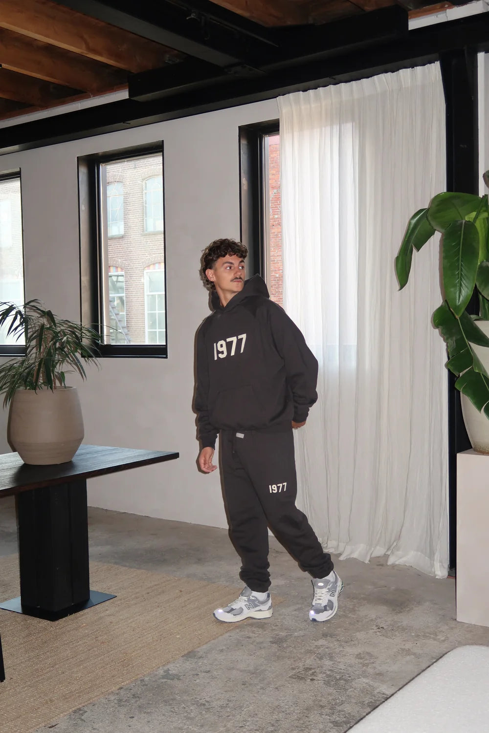 Fear of God Essentials 1977 Iron Black Full set
